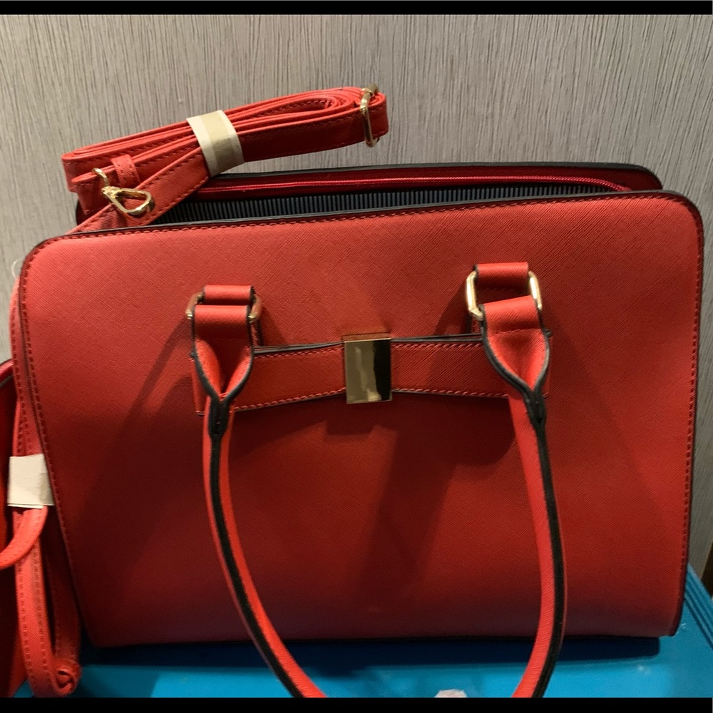 ✨NWT✨Three Piece Set of Red Handbags - Picture 6 of 12